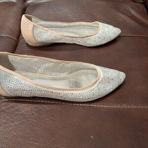 Chic Beige and Silver Women's Flats Size 8.5